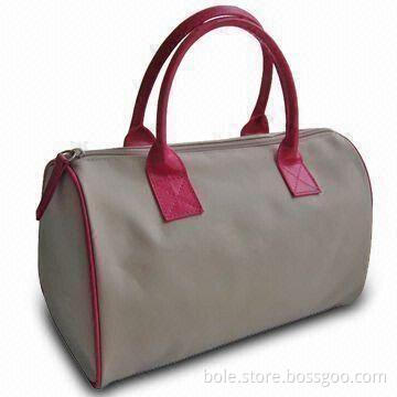 Fabric Cosmetic Bag with Eye Catching Fuchsia Handle, OEM/ODM Services are Provided
